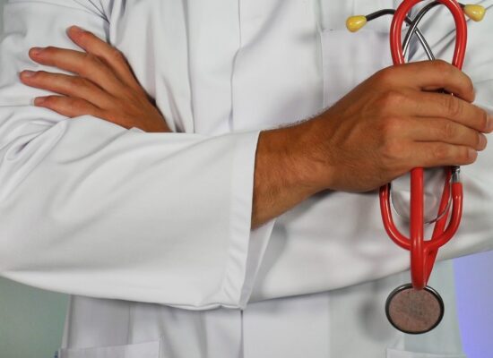 Canada removing barriers to PR for physicians